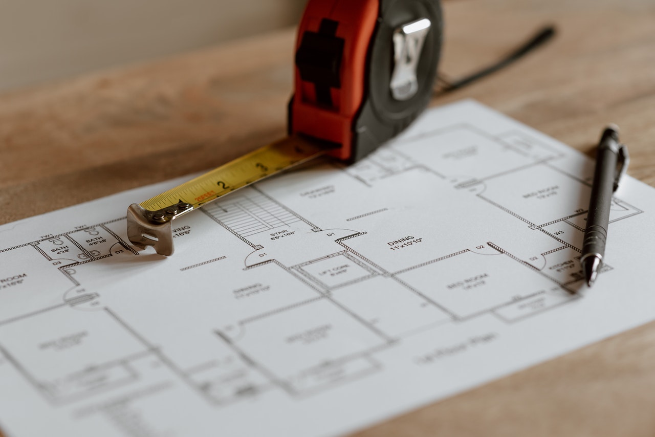 Confiança do empresário da construção volta a cair em novembro 