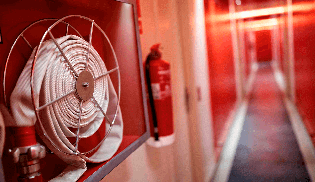 Bombeiros informam sobre alimentação de carros elétricos