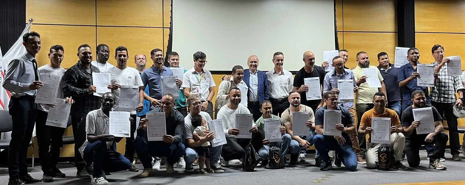 Campinas forma 27 mestres de obras